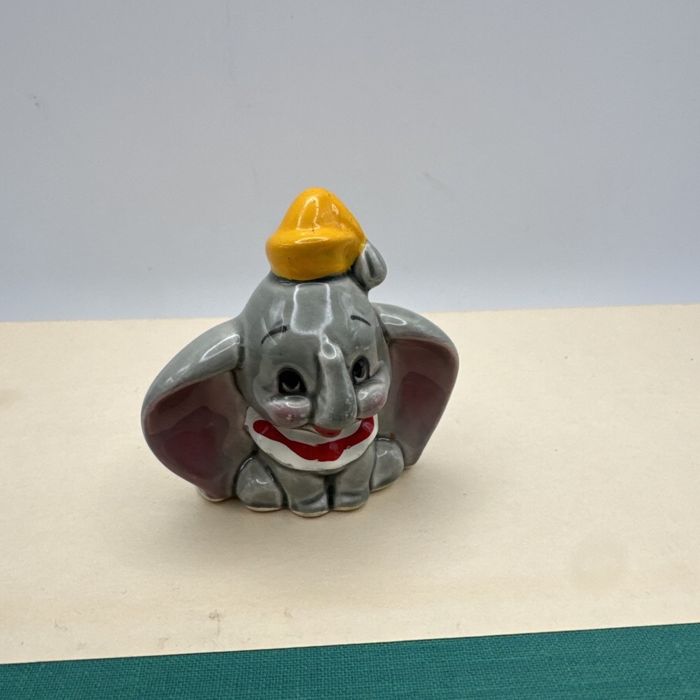 Vintage Walt Disney Productions Dumbo Elephant‎ Figurine Miniature Japan